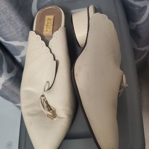 Shoes like new. One time use